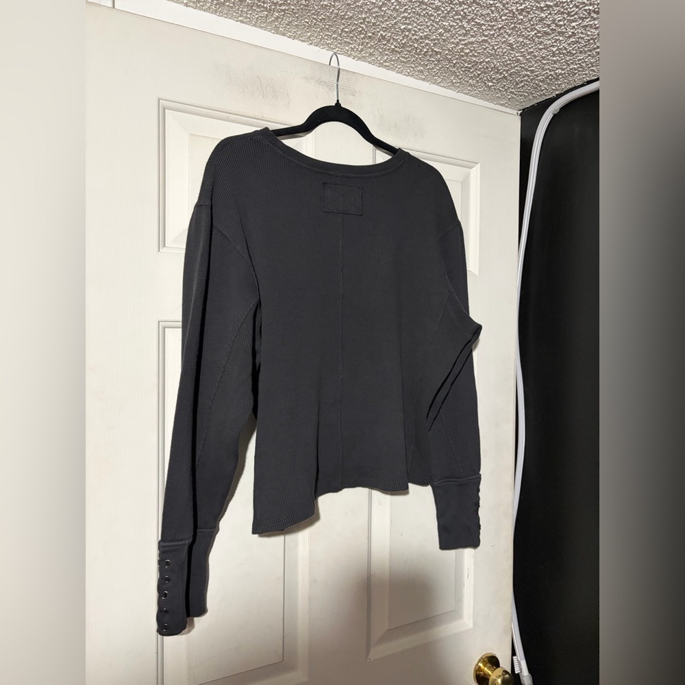 Free people- We The Free Lapis Cuff Long Sleeve Top - Picture 3 of 8